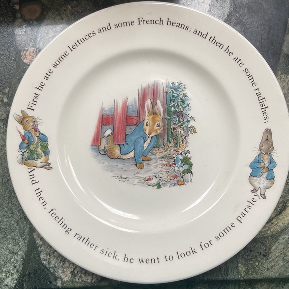 Wedgewood- Peter Rabbit place setting - Picture 6 of 6